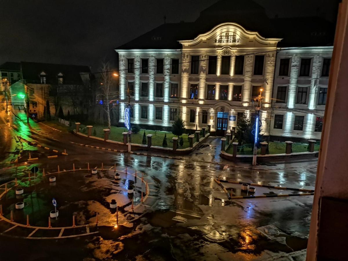 Апартаменти Apartament Giulia Фегераш Екстер'єр фото